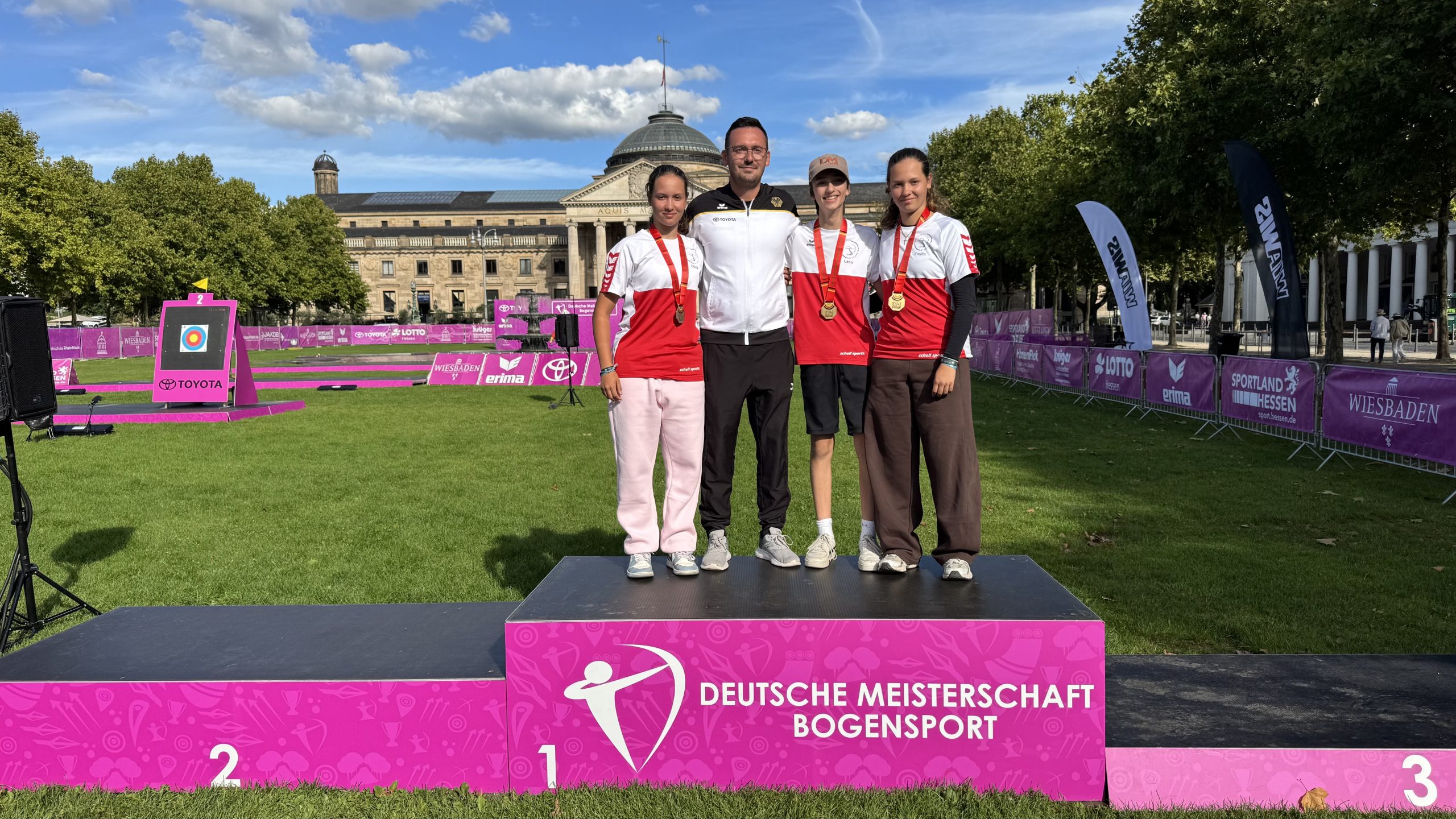 Bronze für die Jugend des BogenSport Bietigheim bei der Deutschen Meisterschaft 2025 im Bogenschießen